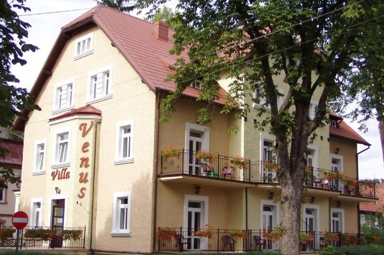 Villa Venus Kudowa Zdroj Exterior photo